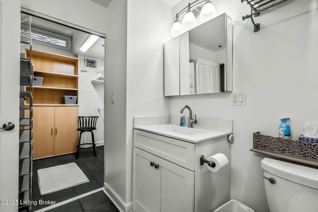 1 Riverpointe Plaza 603 604, Jeffersonville, IN 47130