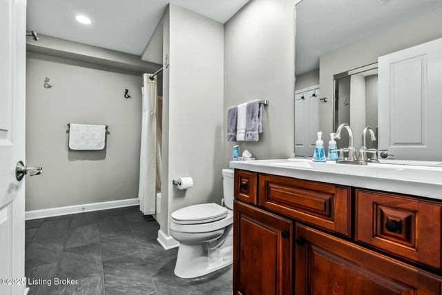 1 Riverpointe Plaza 603 604, Jeffersonville, IN 47130