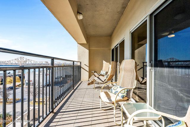 1 Riverpointe Plaza 603 604, Jeffersonville, IN 47130