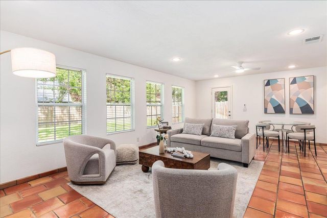 4805 Canyonbend CIR, Austin, TX 78735