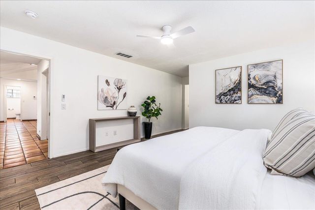 4805 Canyonbend CIR, Austin, TX 78735