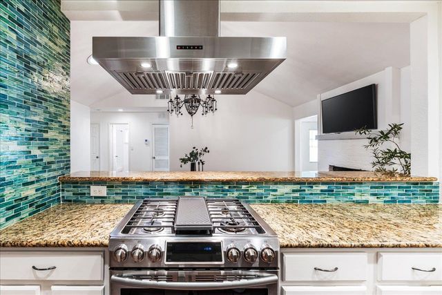 4805 Canyonbend CIR, Austin, TX 78735
