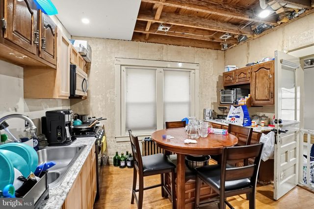 1882 S 2ND ST, Allentown, PA 18103