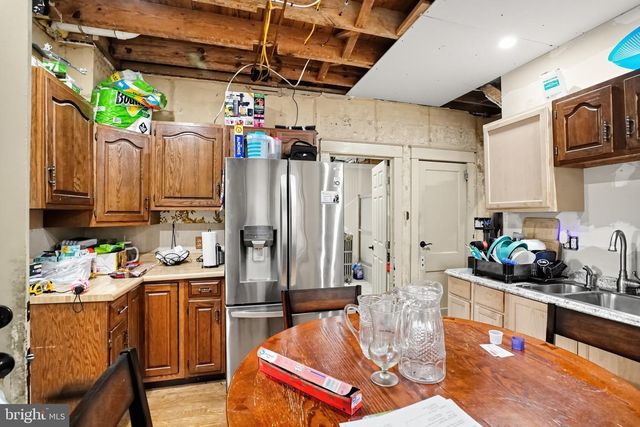 1882 S 2ND ST, Allentown, PA 18103