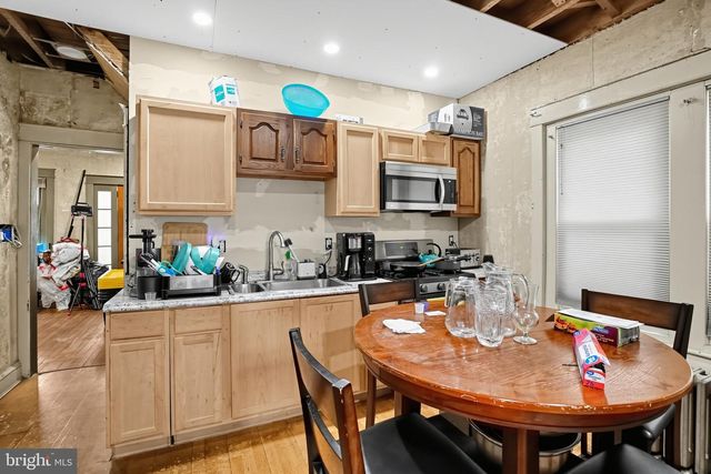 1882 S 2ND ST, Allentown, PA 18103