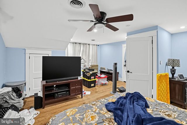 1882 S 2ND ST, Allentown, PA 18103