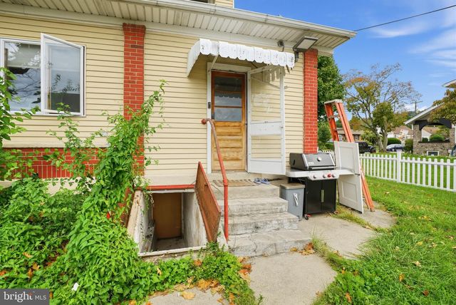 1882 S 2ND ST, Allentown, PA 18103