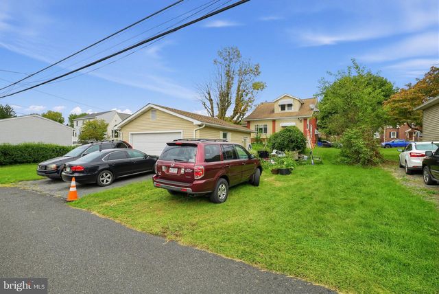1882 S 2ND ST, Allentown, PA 18103