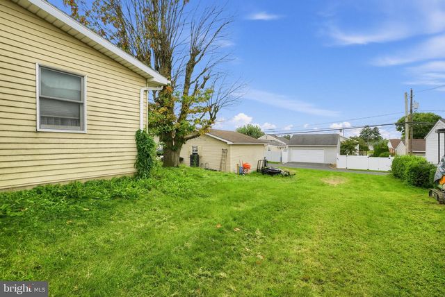 1882 S 2ND ST, Allentown, PA 18103