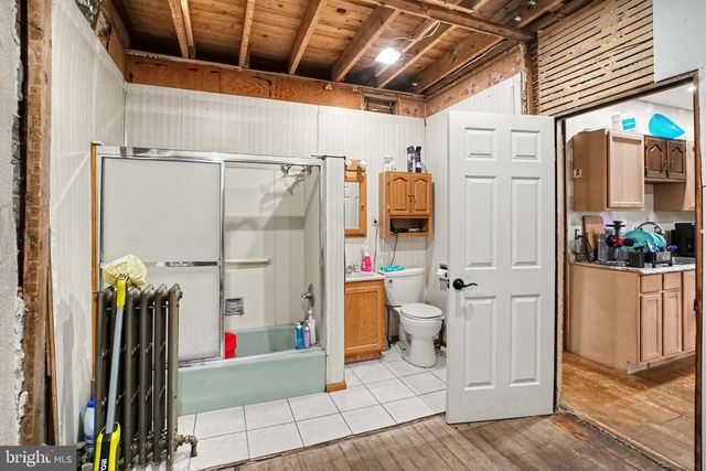 1882 S 2ND ST, Allentown, PA 18103