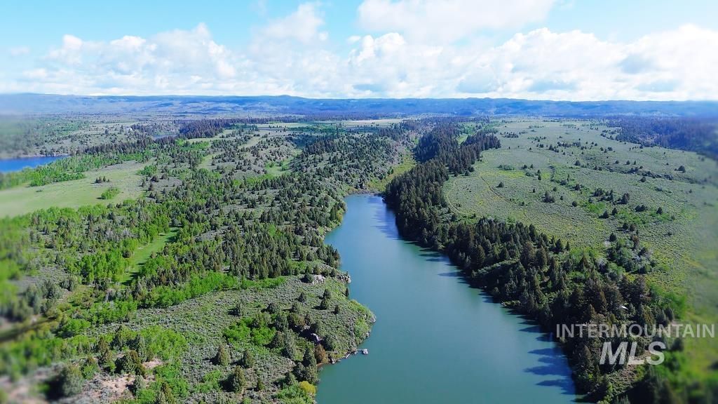 1555 Sadorus Hill Road, Ashton, ID 83420 photo 2