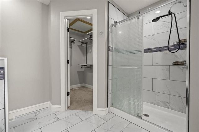 604 Canyon Drive, Pleasant Hill, MO 64080