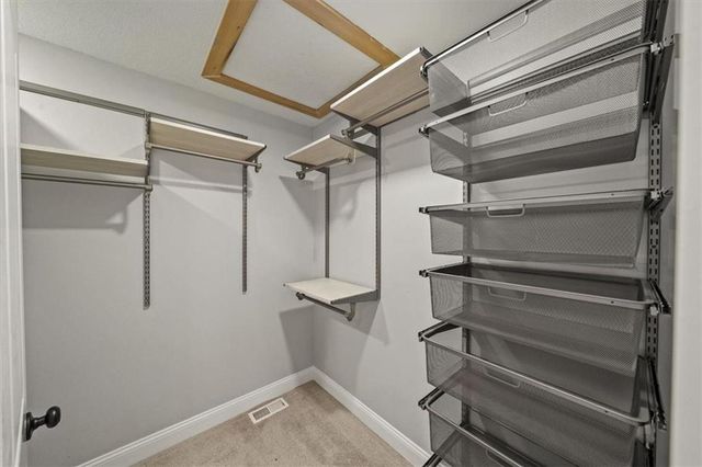 604 Canyon Drive, Pleasant Hill, MO 64080