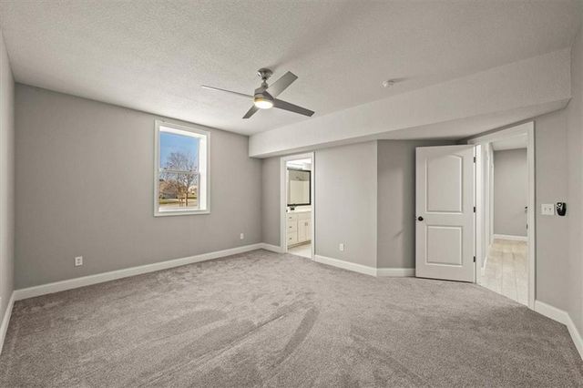 604 Canyon Drive, Pleasant Hill, MO 64080