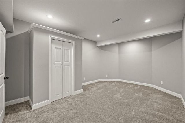 604 Canyon Drive, Pleasant Hill, MO 64080