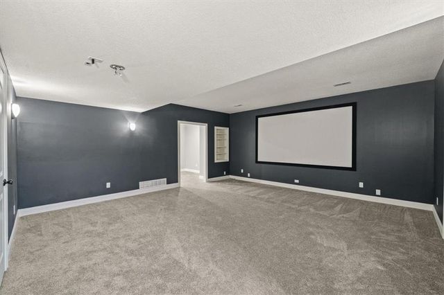 604 Canyon Drive, Pleasant Hill, MO 64080