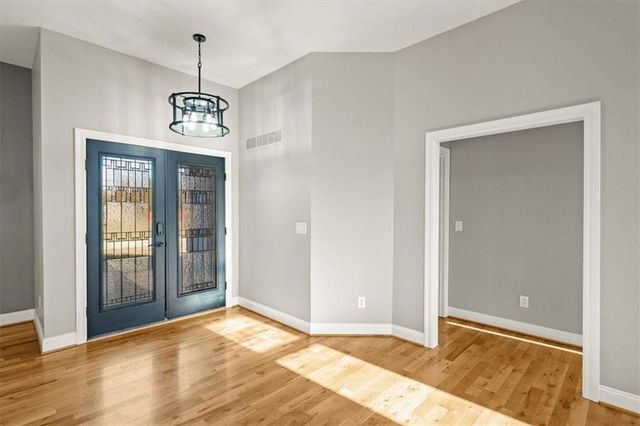 604 Canyon Drive, Pleasant Hill, MO 64080