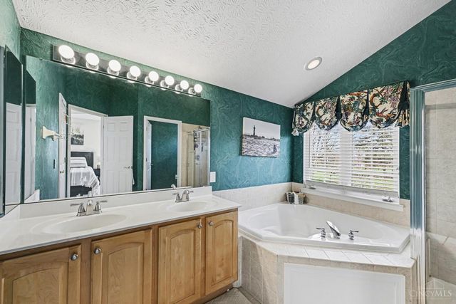 1301 Harvest Run Drive, Lebanon, OH 45036