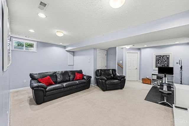 1301 Harvest Run Drive, Lebanon, OH 45036