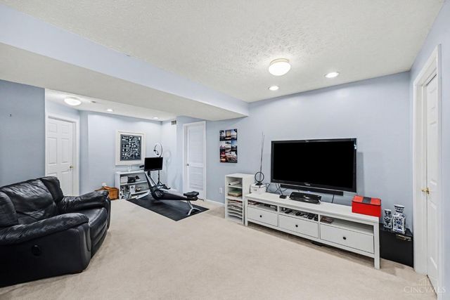 1301 Harvest Run Drive, Lebanon, OH 45036