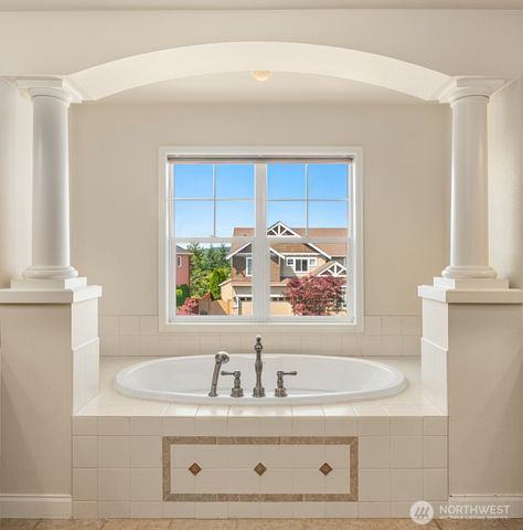 35909 Boulder Court, Snoqualmie, WA 98065