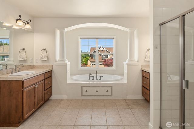 35909 Boulder Court, Snoqualmie, WA 98065