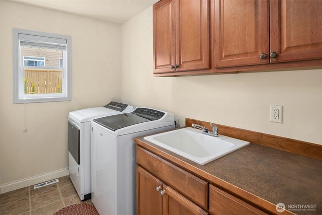35909 Boulder Court, Snoqualmie, WA 98065