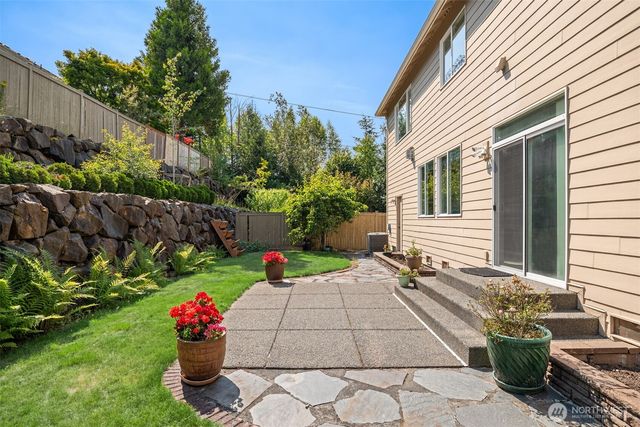 35909 Boulder Court, Snoqualmie, WA 98065