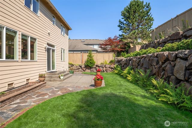 35909 Boulder Court, Snoqualmie, WA 98065