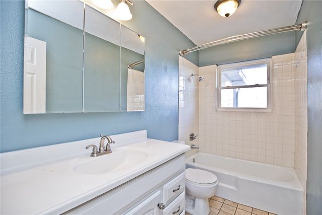 11 Bromwich Lane, Bella Vista, AR 72715