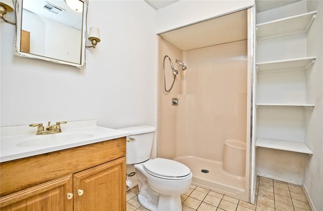 11 Bromwich Lane, Bella Vista, AR 72715