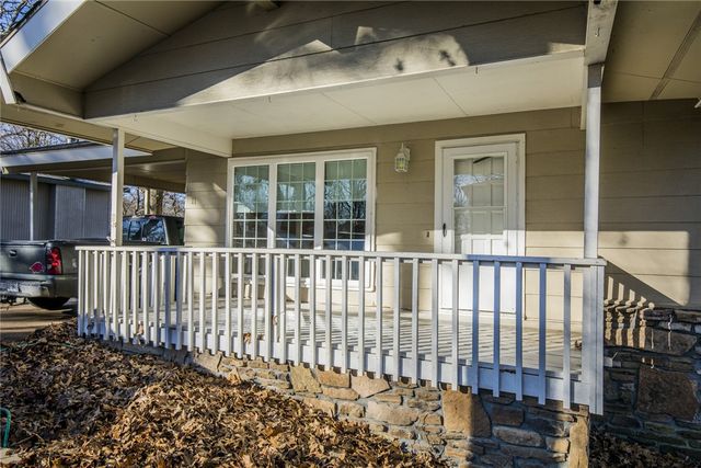 11 Bromwich Lane, Bella Vista, AR 72715