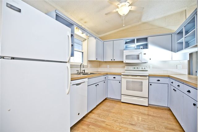 11 Bromwich Lane, Bella Vista, AR 72715