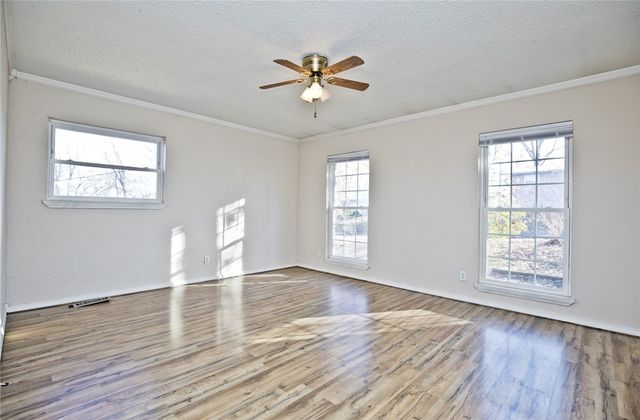 11 Bromwich Lane, Bella Vista, AR 72715