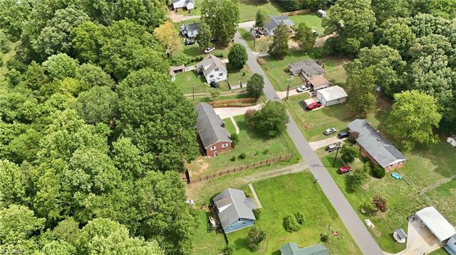 3652 Emma Avenue, Winston-salem, NC 27127