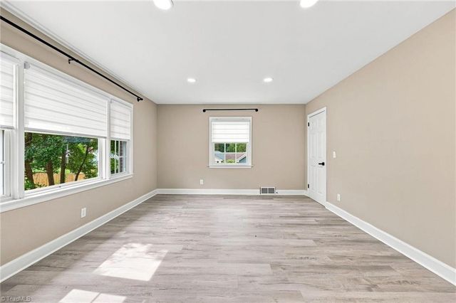 3652 Emma Avenue, Winston-salem, NC 27127
