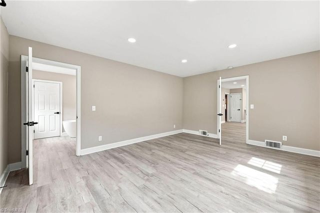 3652 Emma Avenue, Winston-salem, NC 27127