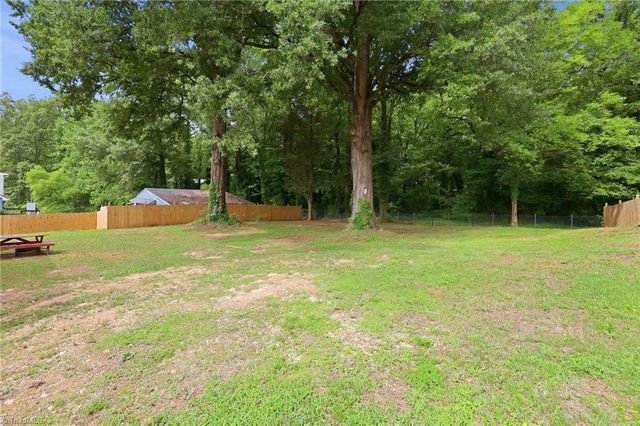 3652 Emma Avenue, Winston-salem, NC 27127