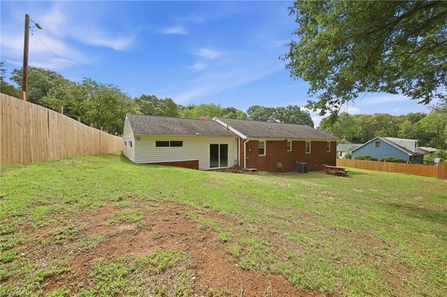 3652 Emma Avenue, Winston-salem, NC 27127