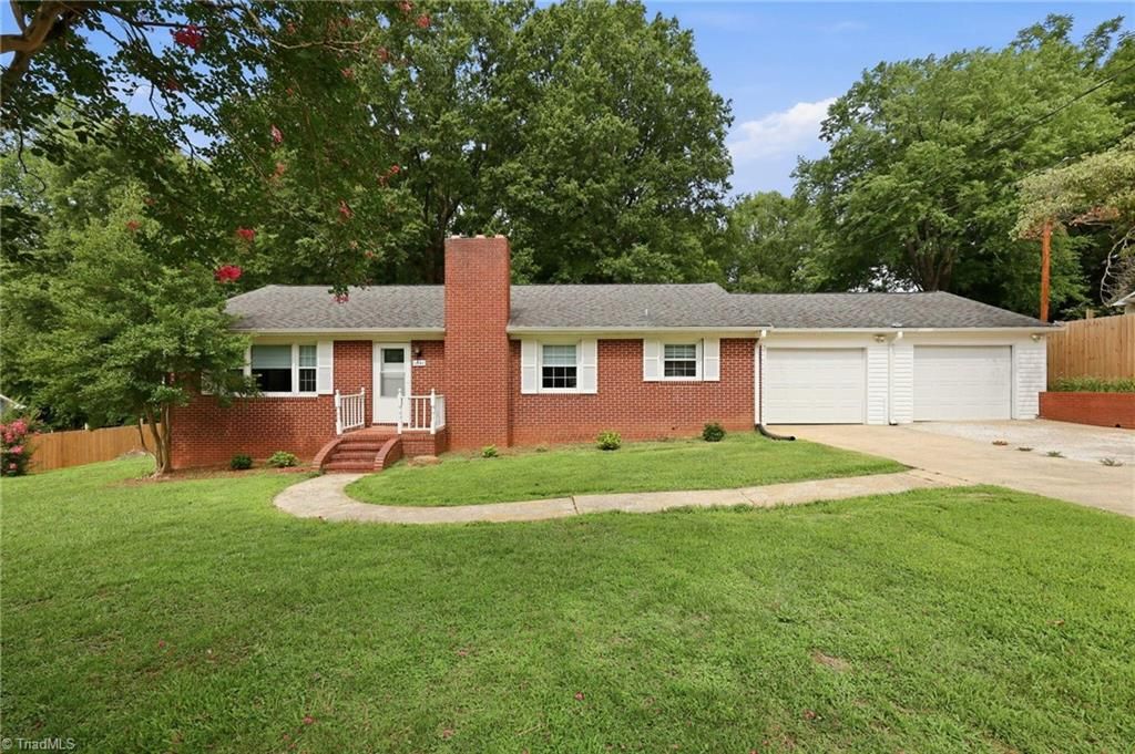 3652 Emma Avenue, Winston-salem, NC 27127