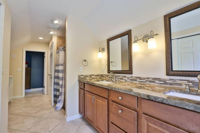 4224 Schenck Avenue, Deer Park, OH 45236