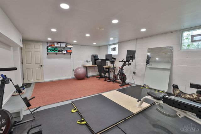 4224 Schenck Avenue, Deer Park, OH 45236