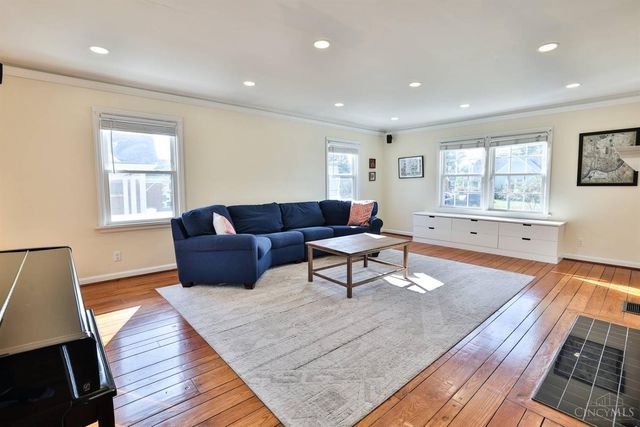 4224 Schenck Avenue, Deer Park, OH 45236