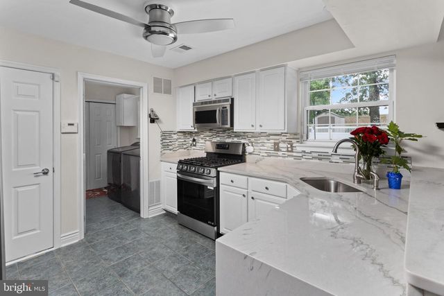 45 LINCOLN DR, Columbus, NJ 08022