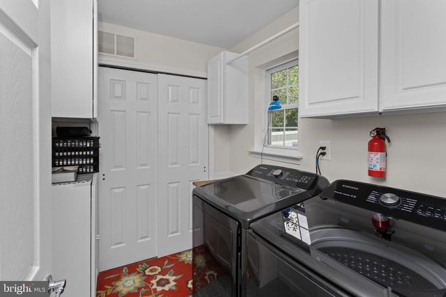 45 LINCOLN DR, Columbus, NJ 08022