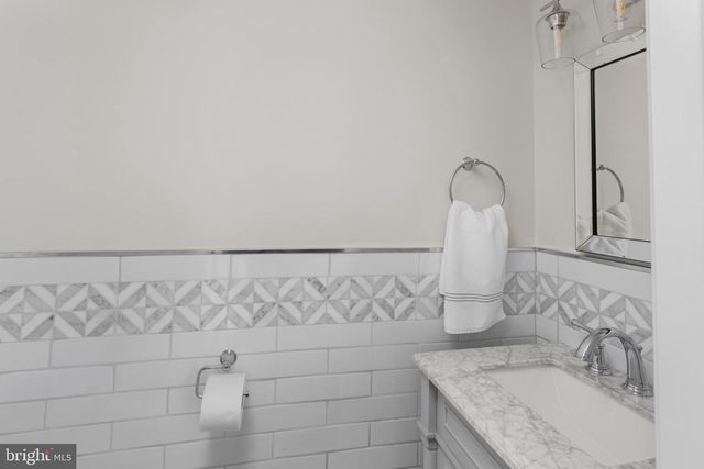 45 LINCOLN DR, Columbus, NJ 08022