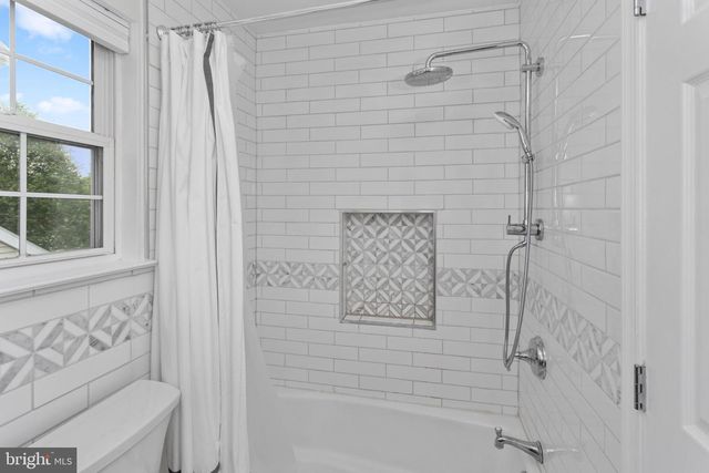 45 LINCOLN DR, Columbus, NJ 08022