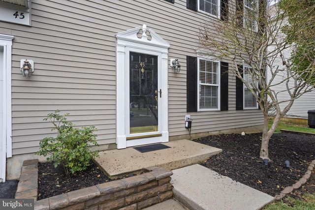 45 LINCOLN DR, Columbus, NJ 08022