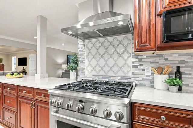 136 Pleasant Ridge Avenue, San Jose, CA 95127