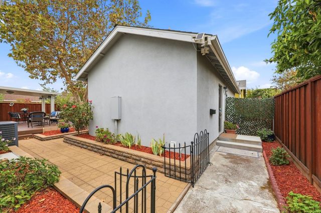 136 Pleasant Ridge Avenue, San Jose, CA 95127